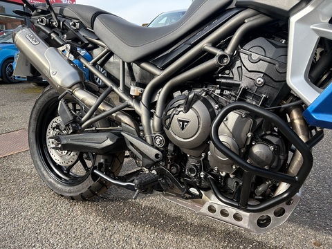 800 XRT Adventure Petrol Manual Euro 4 (95 ps)
