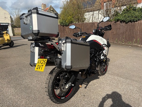 702X Adventure 700 Manual Petrol