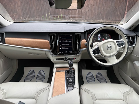 2.0 D4 Inscription Saloon 4dr Diesel Auto Euro 6 (s/s) (190 ps)