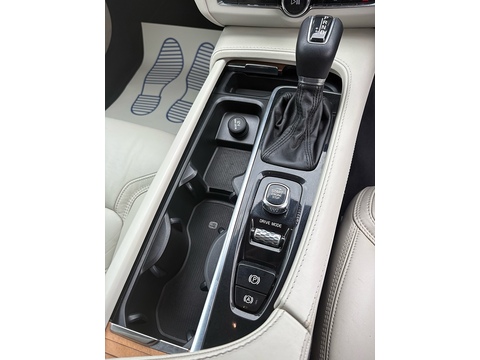 2.0 D4 Inscription Saloon 4dr Diesel Auto Euro 6 (s/s) (190 ps)