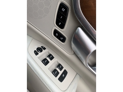 2.0 D4 Inscription Saloon 4dr Diesel Auto Euro 6 (s/s) (190 ps)