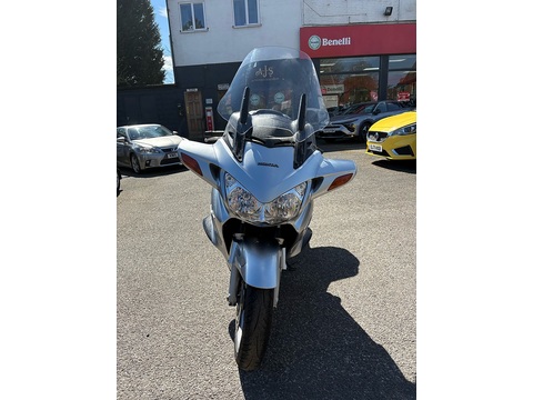 1300 Tourer Petrol Manual (126 ps)