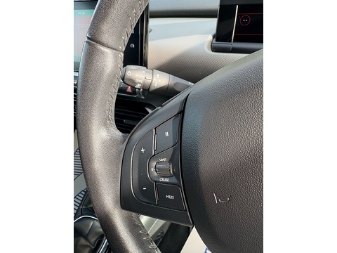 1.2 PureTech GPF Flair Hatchback 5dr Petrol Manual Euro 6 (s/s) (110 ps)