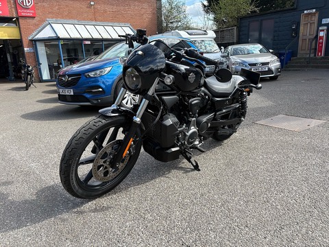 975 RH975 Nightster Custom Cruiser Petrol Manual Euro 5 (89 ps)