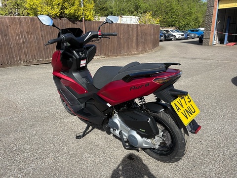 300 Petrol