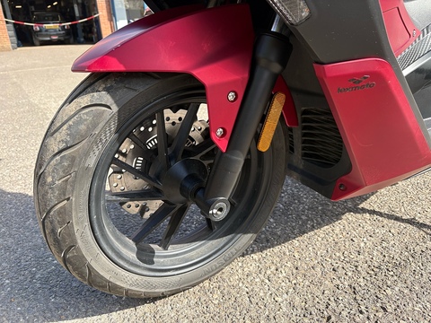300 Petrol