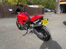 Ducati Monster 696 Plus 