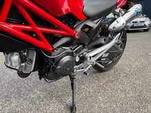 Ducati Monster 696 Plus 