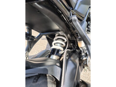 800 Adventure Petrol Manual X-Ring Chain Euro 5 (115 ps)