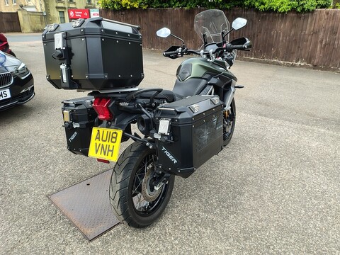 800 XCx Adventure Petrol Manual Euro 4 (95 ps)