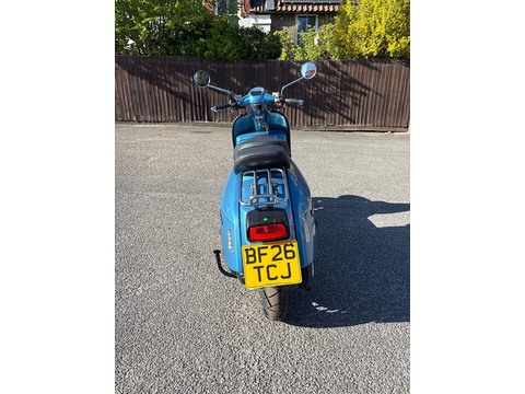 350 SE Scooter Petrol CVT Euro 5 (27 ps)
