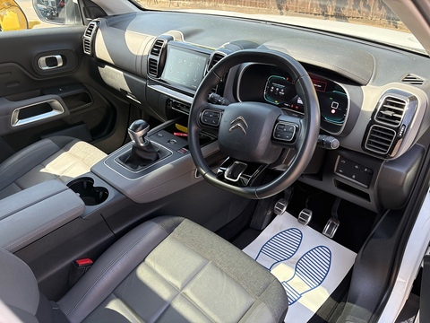 PureTech Flair Plus SUV 1.2 Manual Petrol