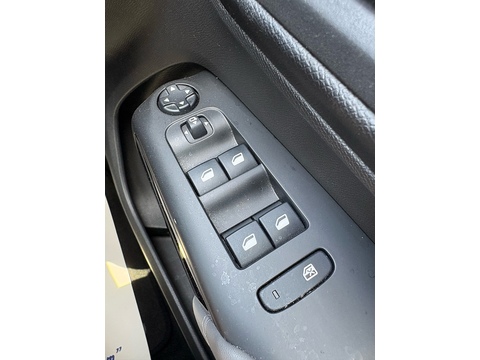 PureTech Flair Plus SUV 1.2 Manual Petrol