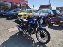 Moto Guzzi V7 IV Special 