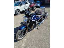 Moto Guzzi V7 IV Special 