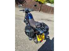 Moto Guzzi V7 IV Special 