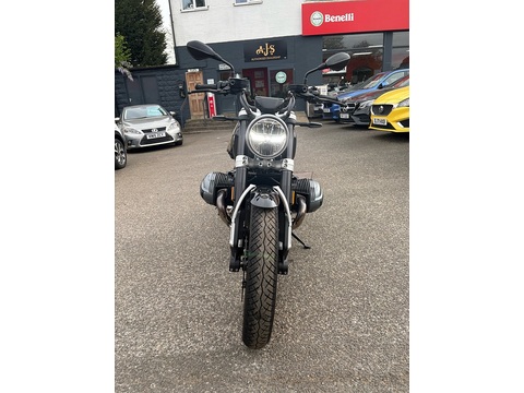 1200 Custom Cruiser Petrol Manual Cardan Euro 5 (95 ps)