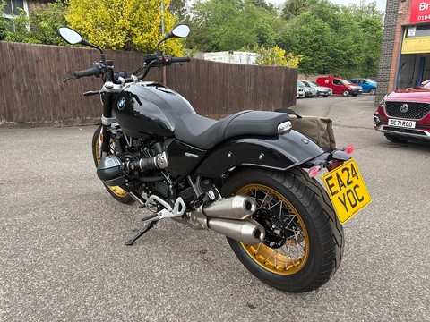 1200 Custom Cruiser Petrol Manual Cardan Euro 5 (95 ps)