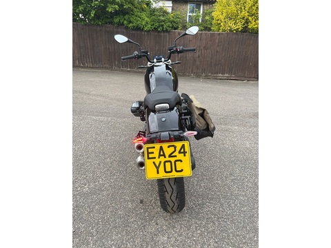 1200 Custom Cruiser Petrol Manual Cardan Euro 5 (95 ps)