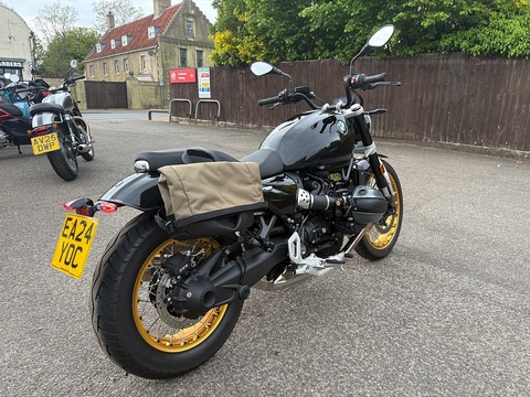 1200 Custom Cruiser Petrol Manual Cardan Euro 5 (95 ps)