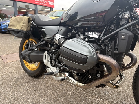 1200 Custom Cruiser Petrol Manual Cardan Euro 5 (95 ps)