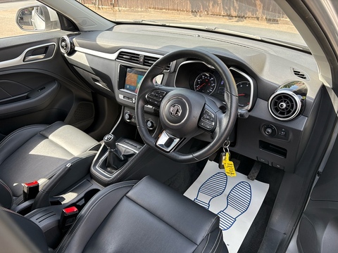 Exclusive 1.5 SUV 1.5 Manual Petrol