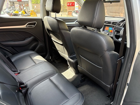 Exclusive 1.5 SUV 1.5 Manual Petrol