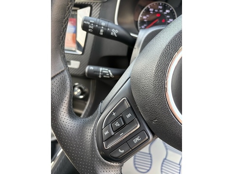Exclusive 1.5 SUV 1.5 Manual Petrol