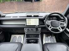 Land Rover Defender 110 D300 MHEV X-Dynamic HSE 