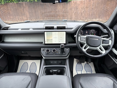 3.0 D300 MHEV X-Dynamic HSE SUV 5dr Diesel Auto 4WD Euro 6 (s/s) (300 ps)