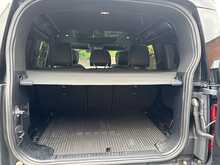 Land Rover Defender 110 D300 MHEV X-Dynamic HSE 