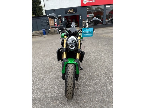  Naked 0.0 Manual Petrol