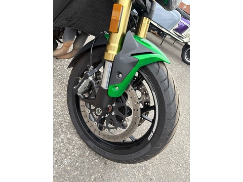  Naked 0.0 Manual Petrol