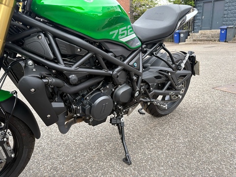  Naked 0.0 Manual Petrol