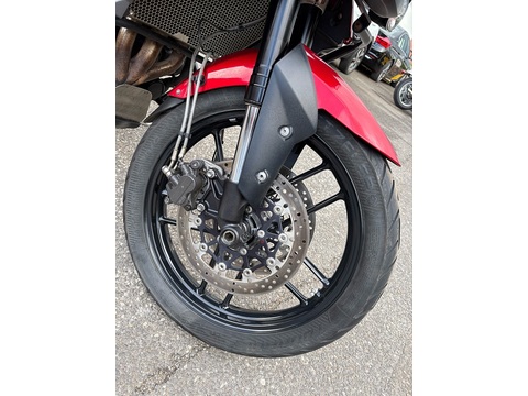 800 XRT Adventure Petrol Manual Euro 4 (95 ps)