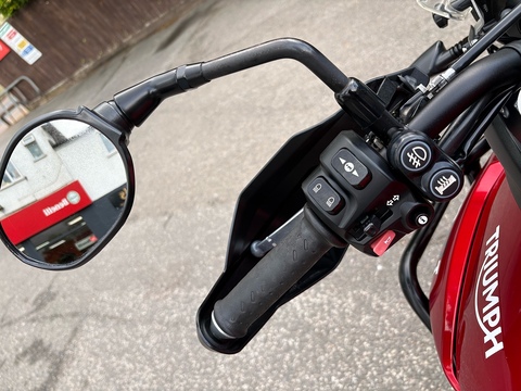 800 XRT Adventure Petrol Manual Euro 4 (95 ps)