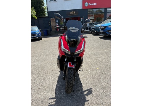 125 Scooter Petrol CVT Euro 5 (9 ps)