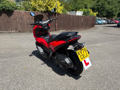 125 Scooter Petrol CVT Euro 5 (9 ps)