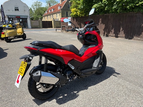 125 Scooter Petrol CVT Euro 5 (9 ps)