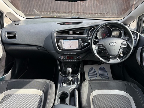 CRDi 3 Estate 1.6 Manual Diesel