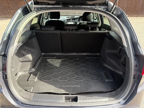CRDi 3 Estate 1.6 Manual Diesel