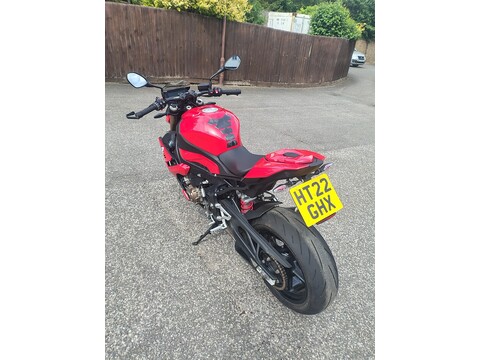 1000 Sport Naked Petrol Manual Euro 5 (164 ps)