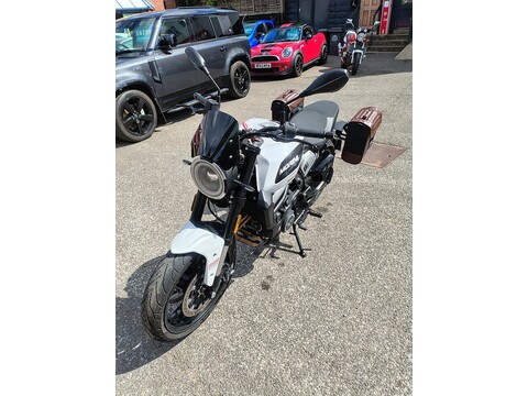 STR  650 Petrol