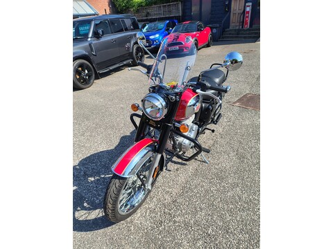 Roadster/Retro 0.0 Manual Petrol