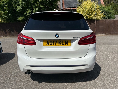 218i Sport 2.0 4dr MPV Automatic Petrol