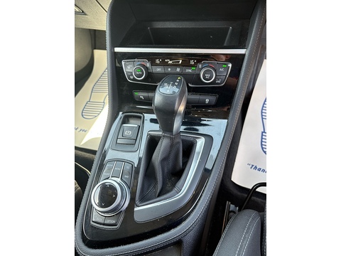 218i Sport 2.0 4dr MPV Automatic Petrol