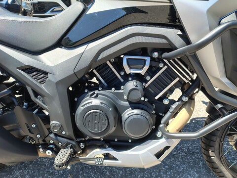 VX ADVENTURE 1002 MANUAL PETROL