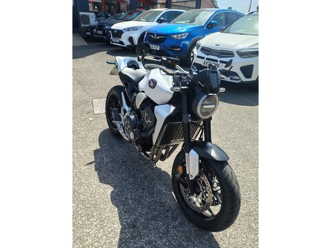 Naked 0.0 Manual Petrol