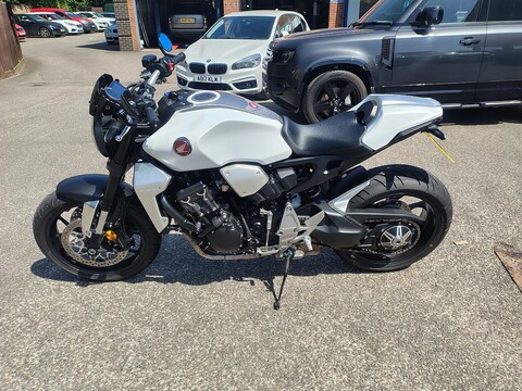Naked 0.0 Manual Petrol