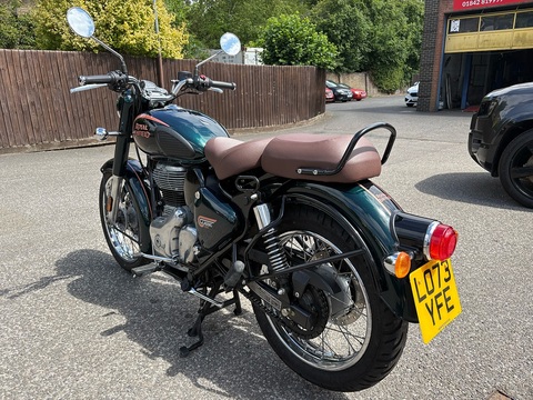 350 Roadster/Retro Petrol Manual Euro 5 (20 ps)